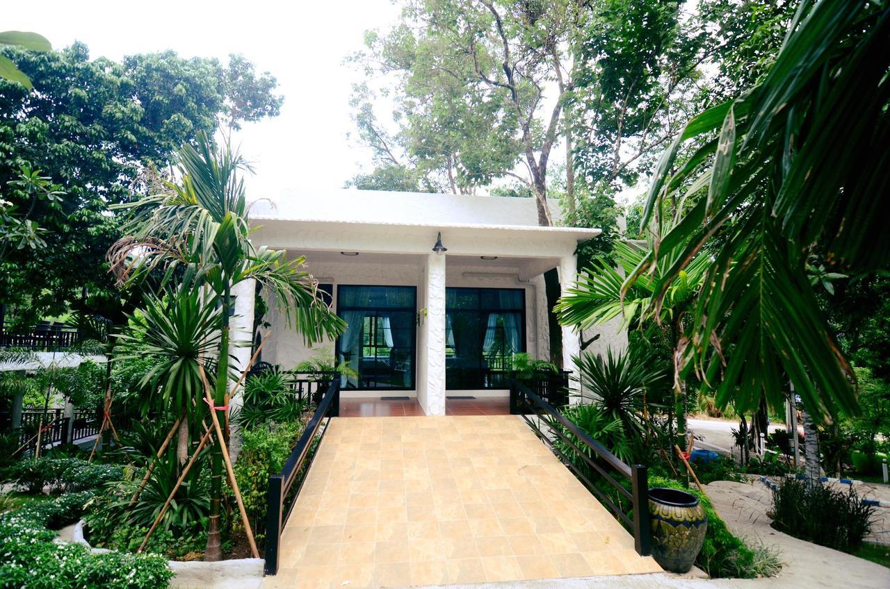 Silver Garden Resort Suan Phueng Exteriér fotografie